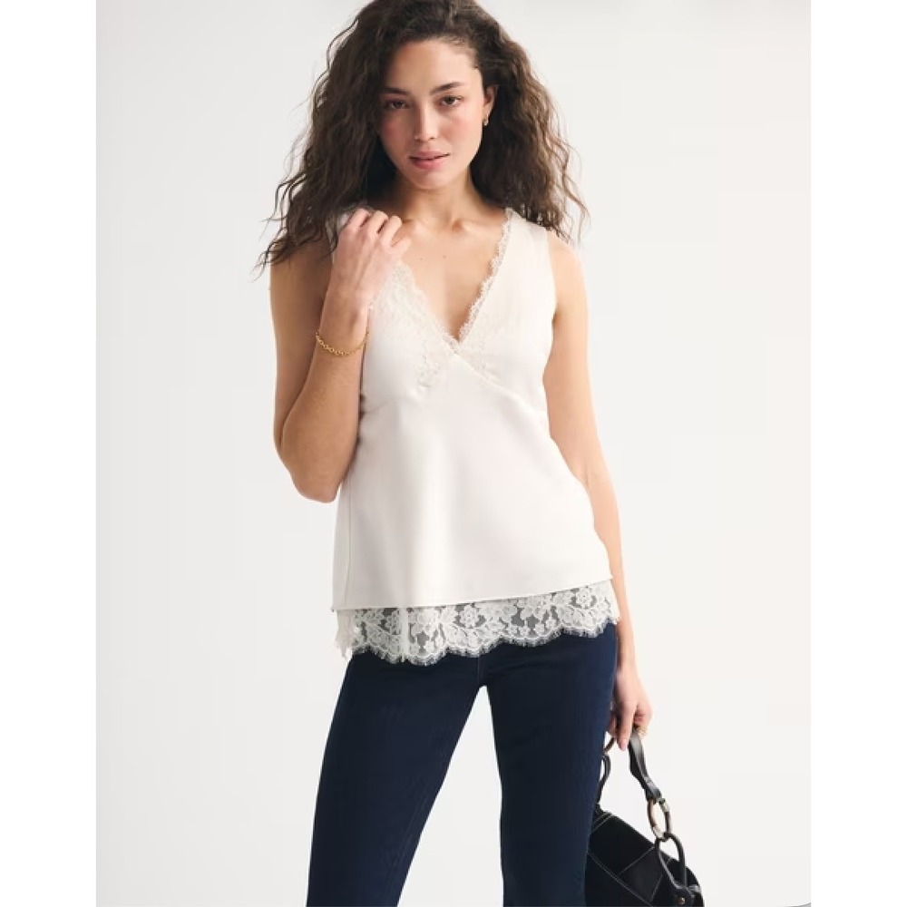 Abercrombie & Fitch Bra-Free Lace Trim tank Women M Cream Satin V-Neck